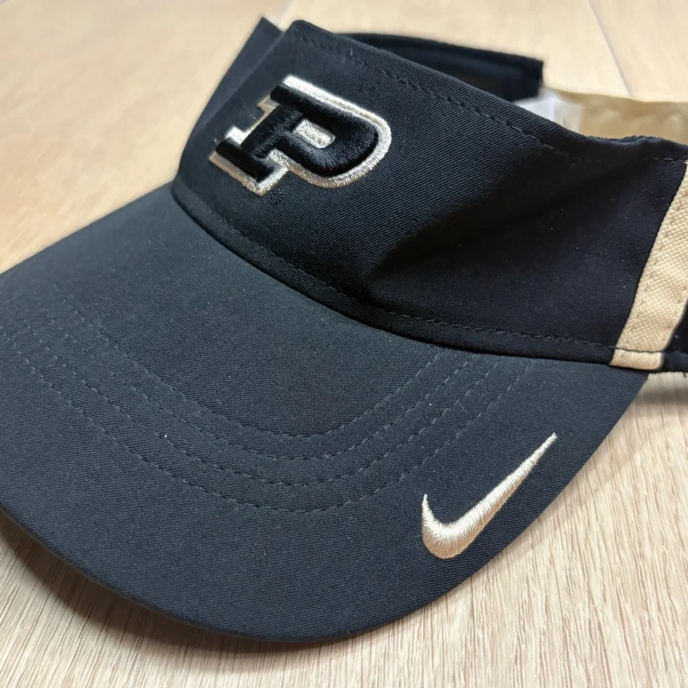 Nike Purdue Boilermakers Dri-FIT Visor Hat Black Gold Adjustable Mens NCAA